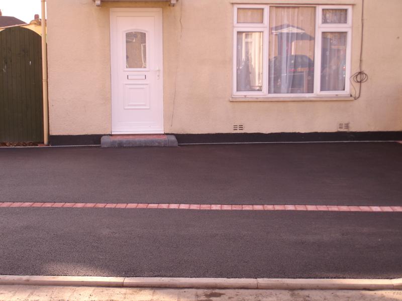 Tarmac 16