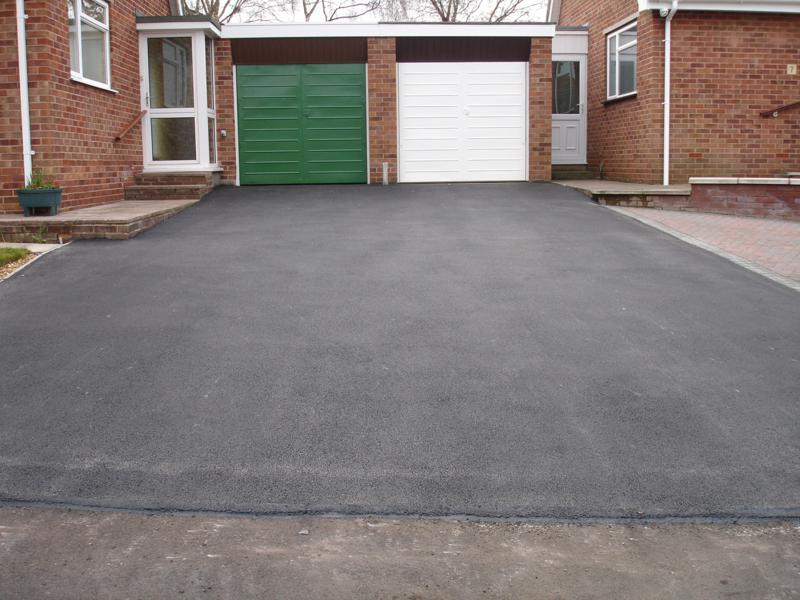 Tarmac 18
