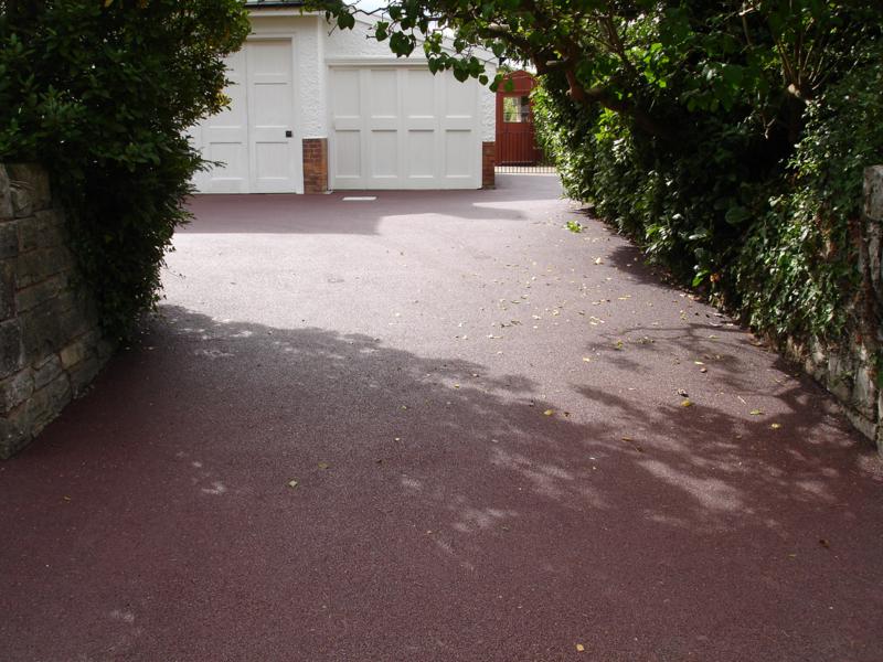 Red Tarmac 25
