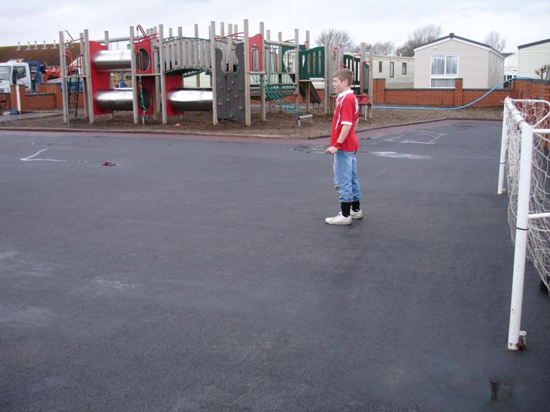 Tarmac 26